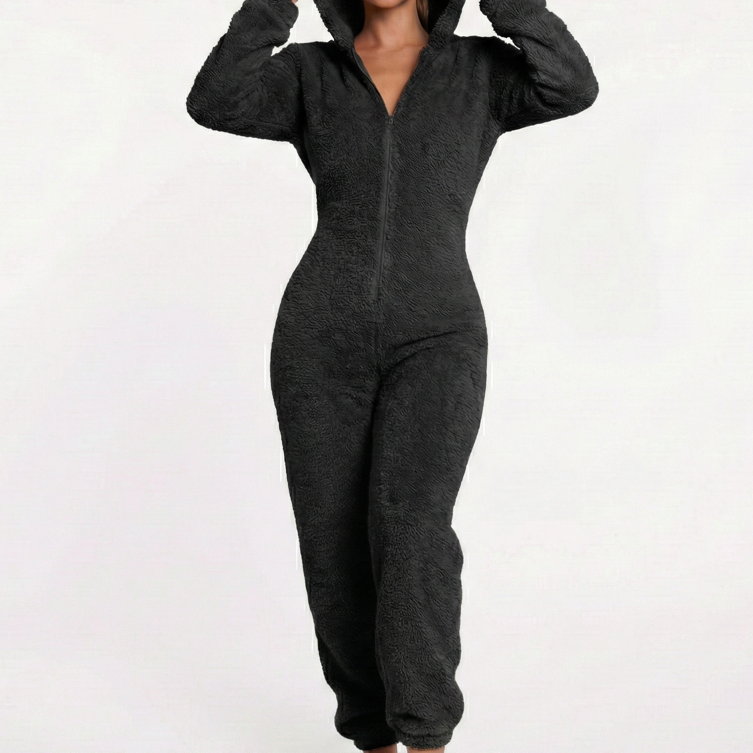 Combinaison pyjama polaire pilou pilou femme capuche noir ultra chaude sur modèle hiver 2026