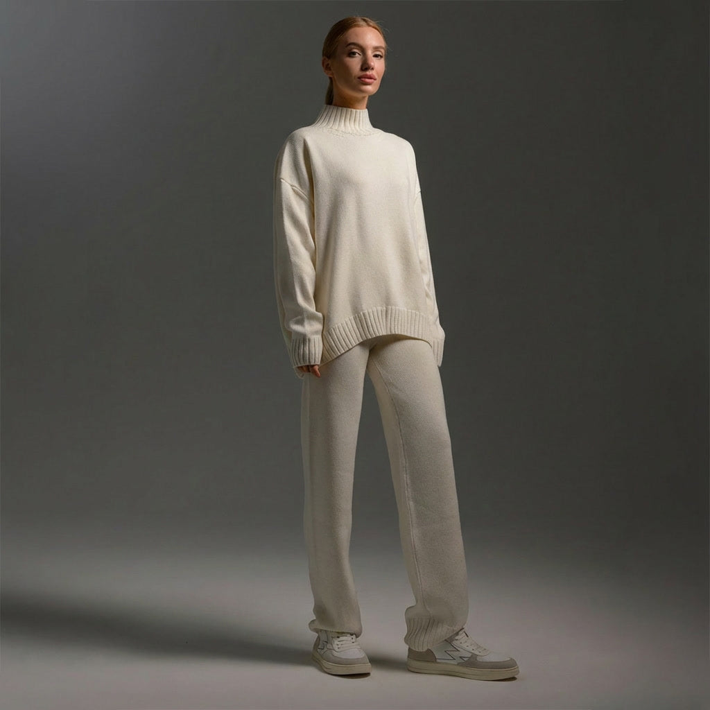 Tenue d’intérieur femme maille écru col montant hiver printemps