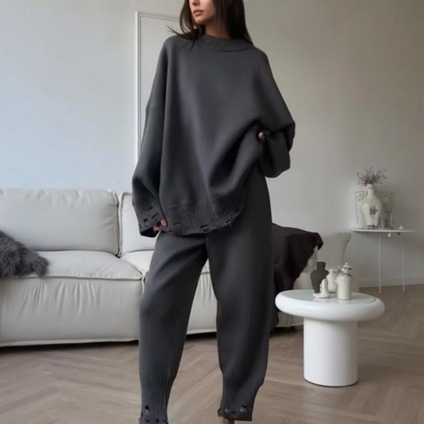 Ensemble loungewear femme gris oversize en maille – look homewear hiver printemps