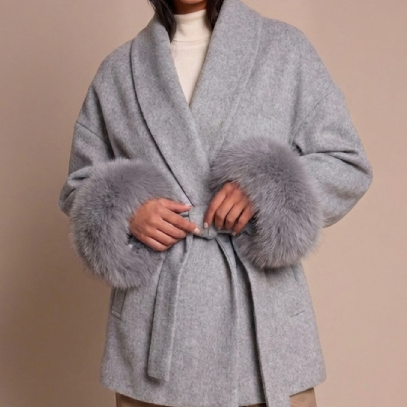Manteau femme laine épaisse gris à lacets col revers effet fourrure chaud sur modèle hiver printemps
