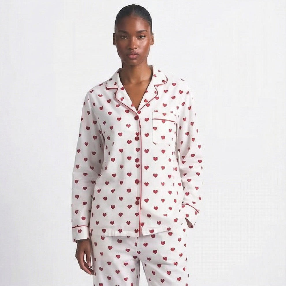 Pyjama femme motifs cœurs style coréen blanc sur modèle printemps automne 2026