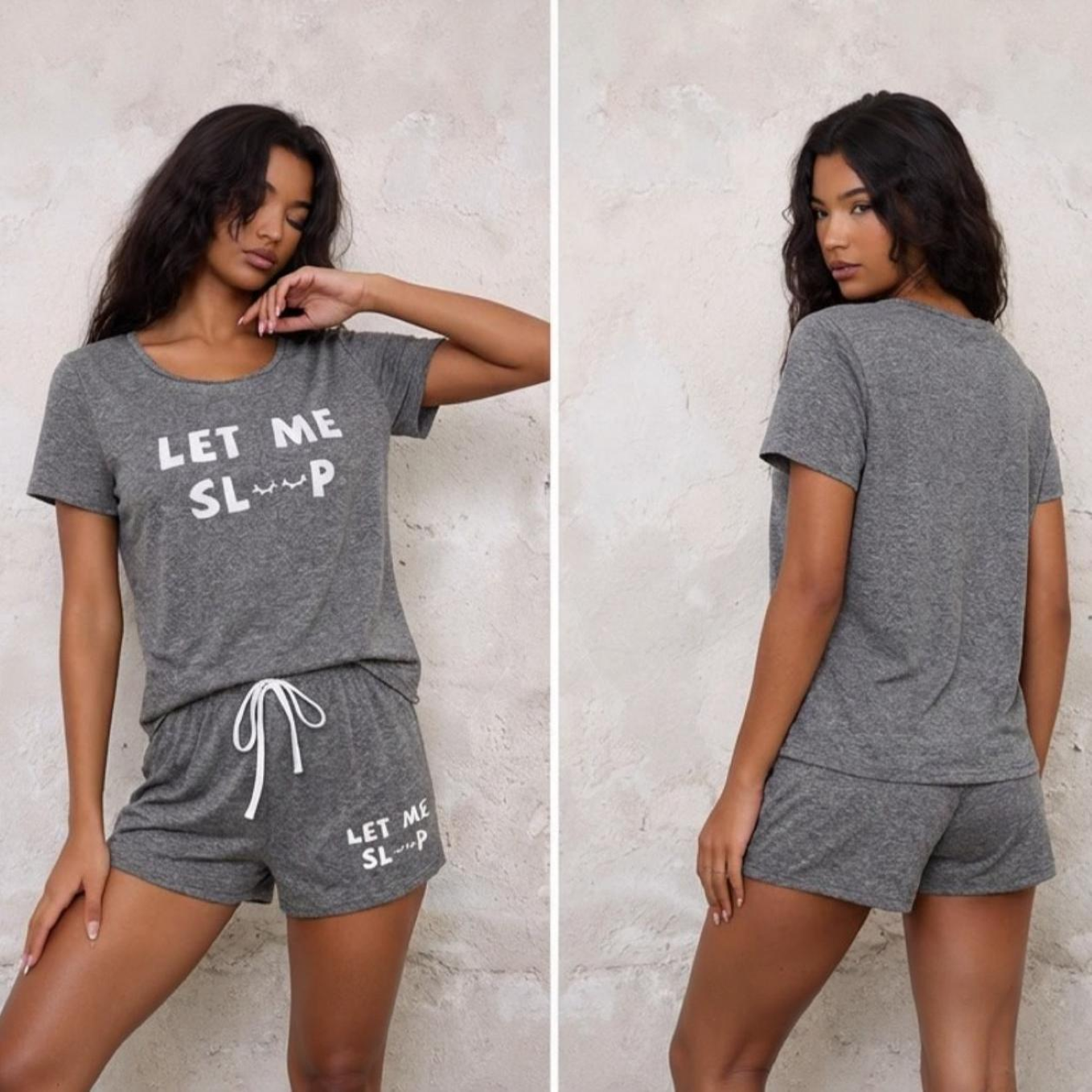 Pyjama femme gris deux pièces t-shirt manches courtes et short pose sur modèle printemps été 2026