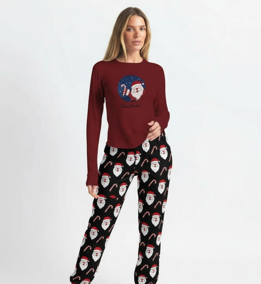 Pyjama Noël femme Père Noël porté ensemble cosy hiver